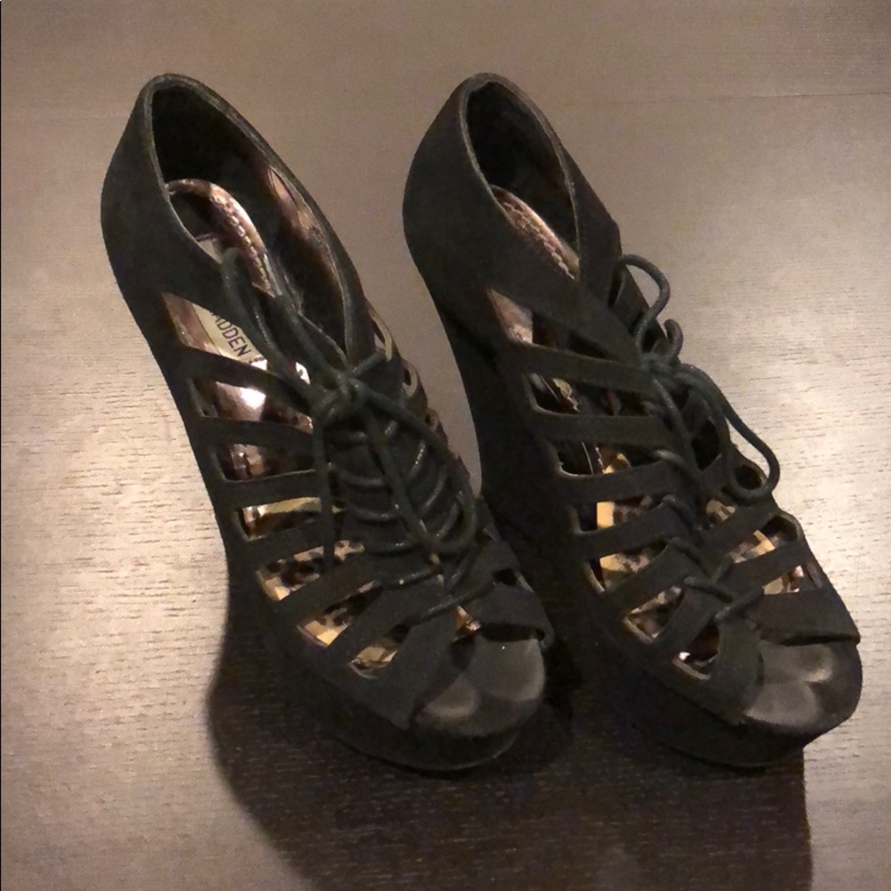 Steve Madden Lace Up Wedges